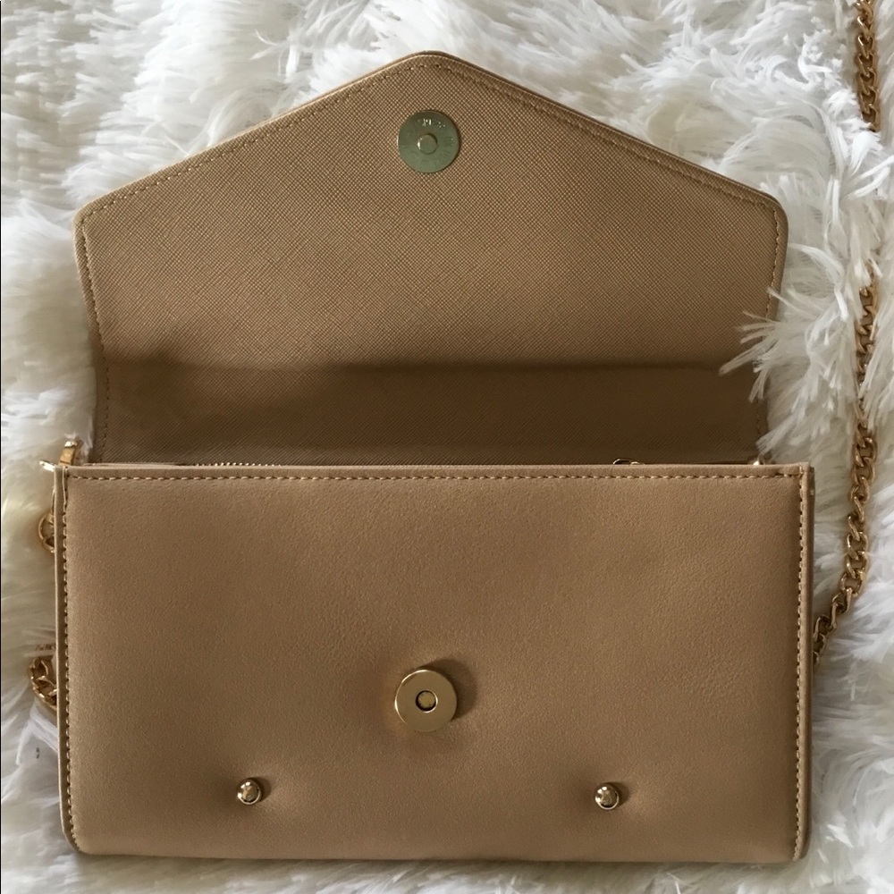 NOT FOR SALE !!!!!BUMBLEBEE BEIGE 3 in 1 PURSE - Picture 3 of 7